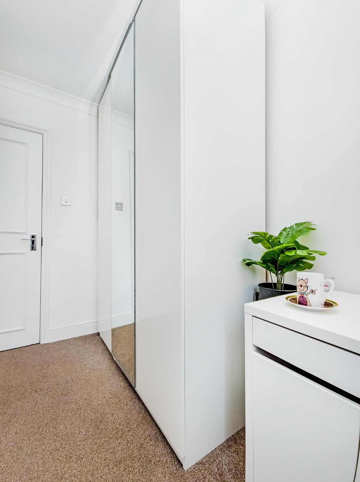 Charming London Home, Opp Arnos Grove Underground Station, Parking New Southgate Exterior photo