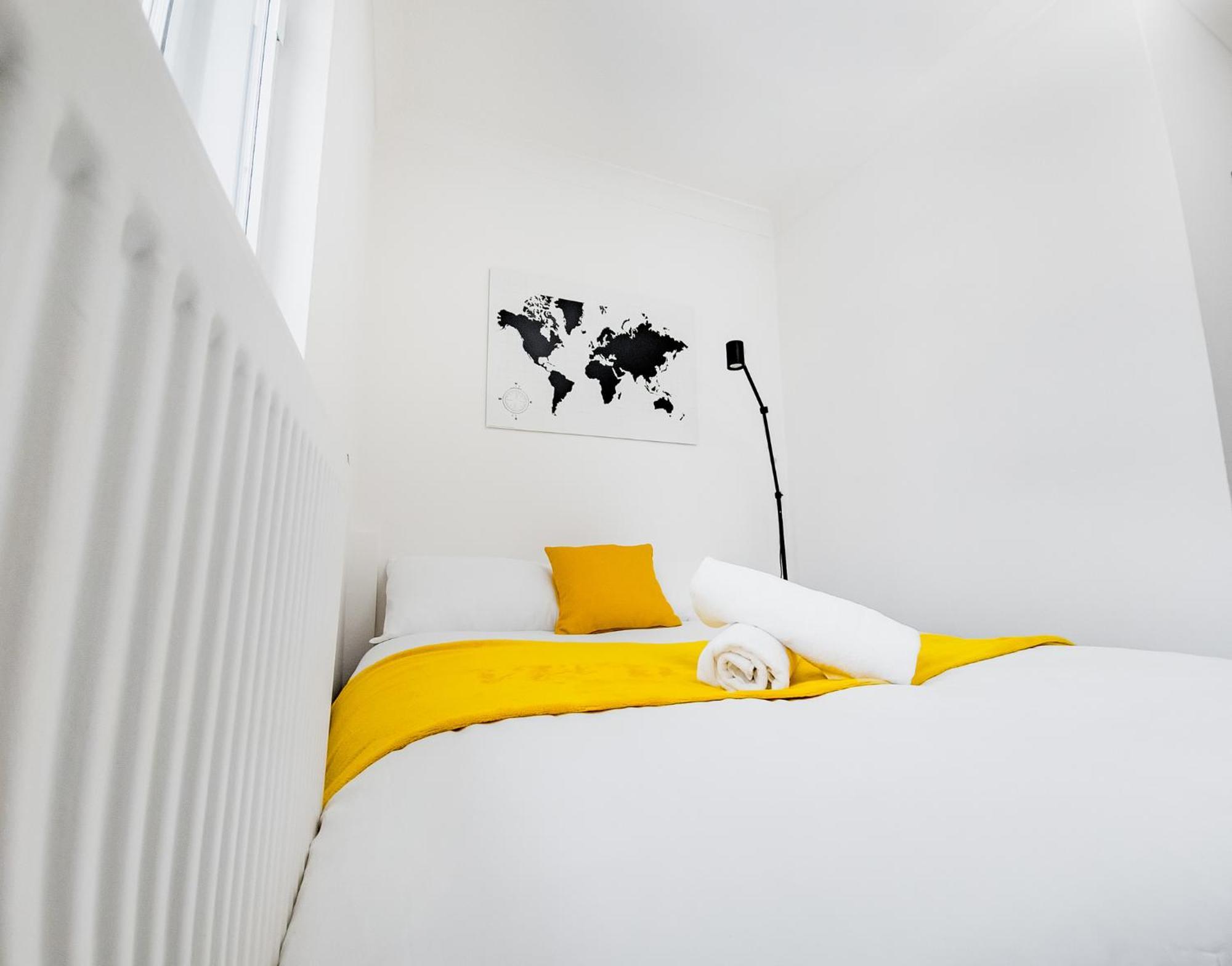 Charming London Home, Opp Arnos Grove Underground Station, Parking New Southgate Exterior photo