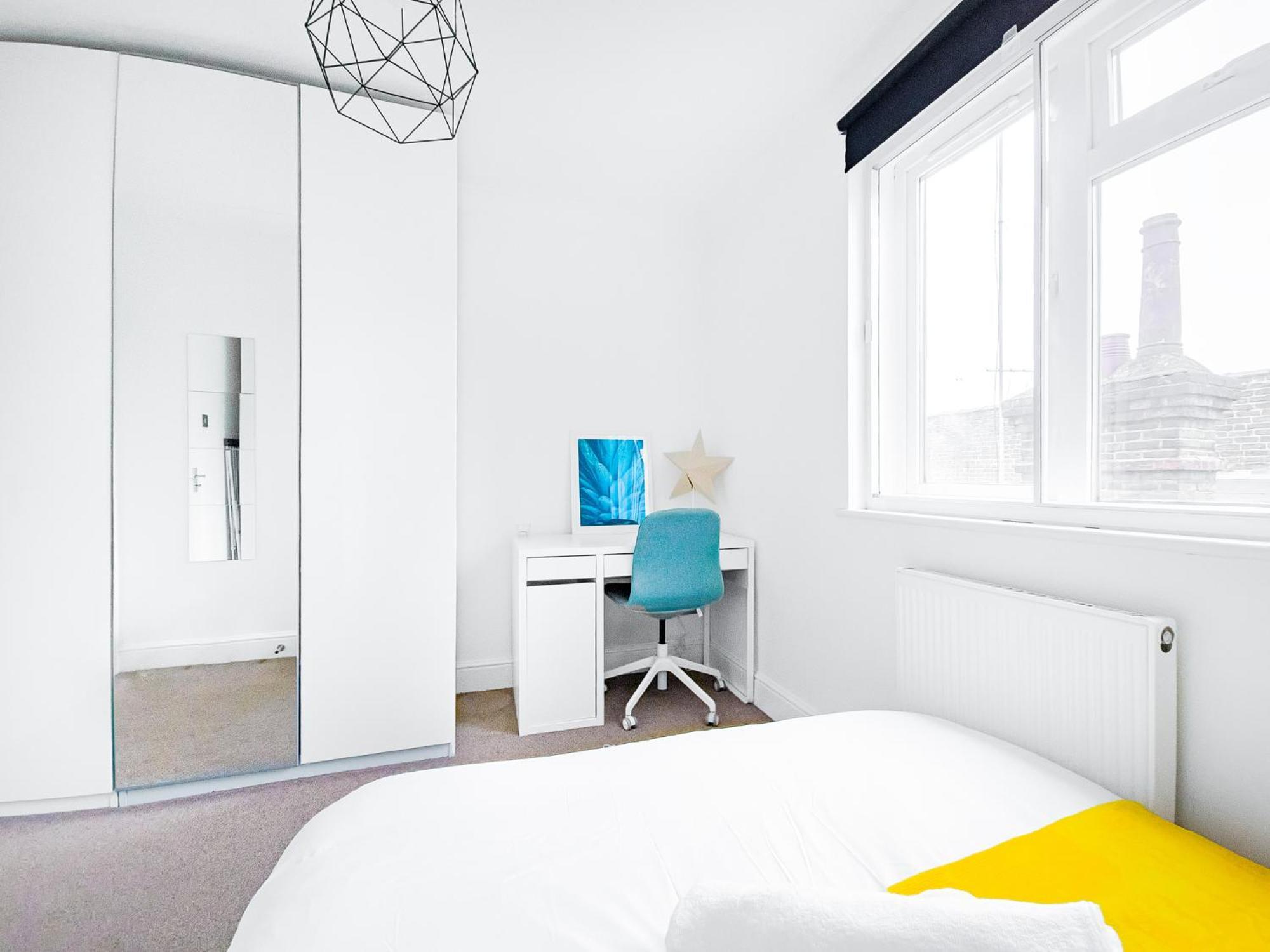 Charming London Home, Opp Arnos Grove Underground Station, Parking New Southgate Exterior photo