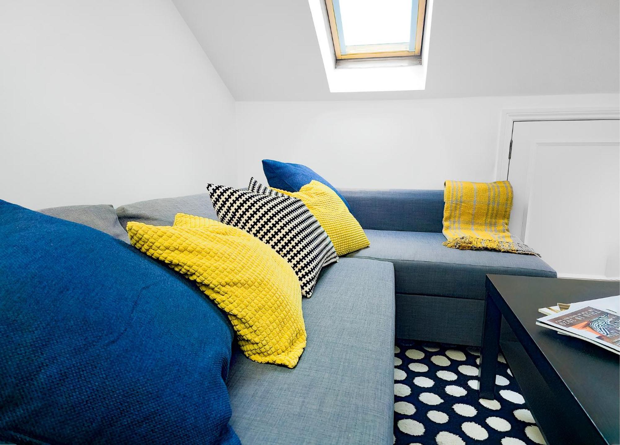 Charming London Home, Opp Arnos Grove Underground Station, Parking New Southgate Exterior photo