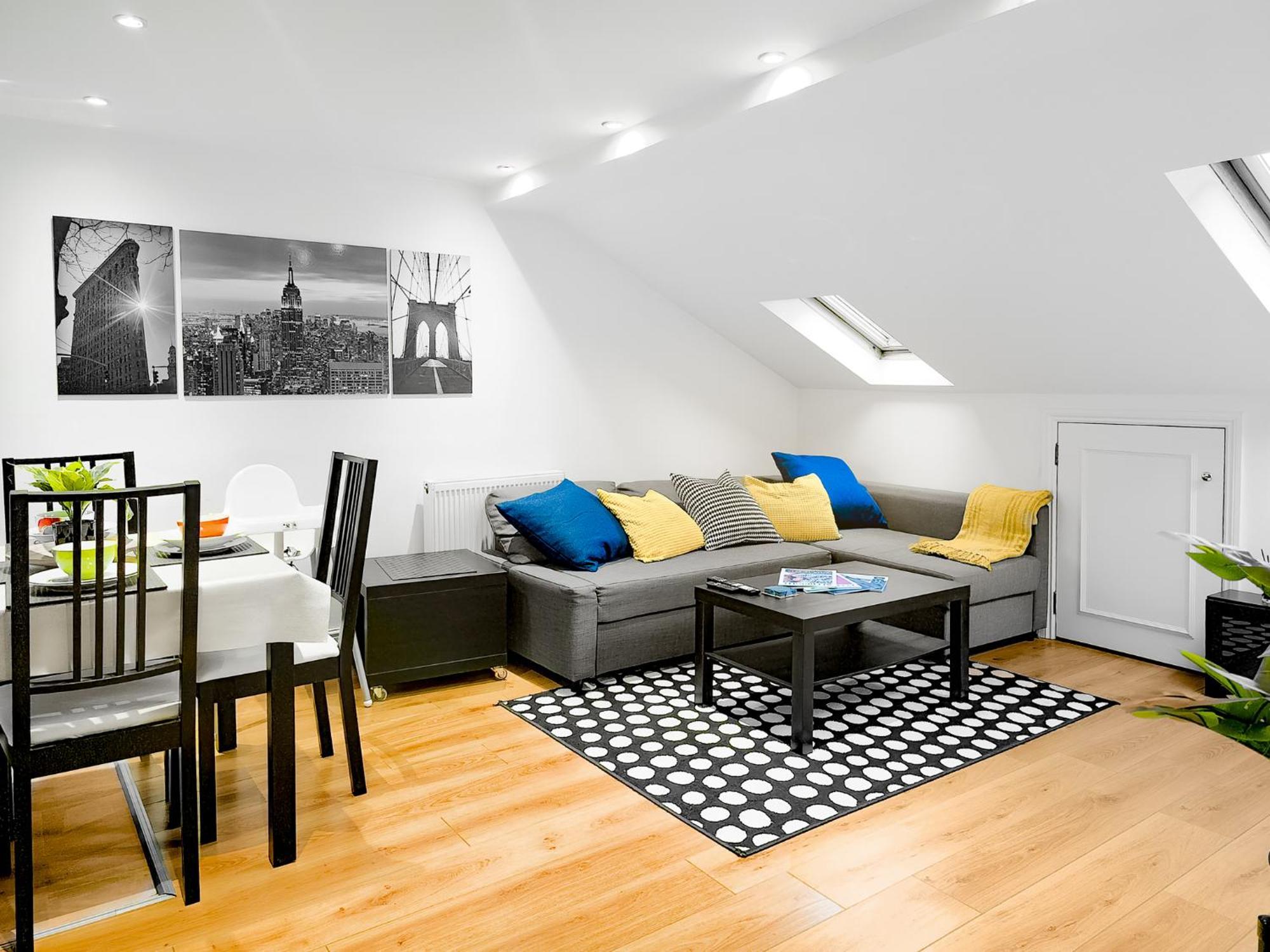 Charming London Home, Opp Arnos Grove Underground Station, Parking New Southgate Exterior photo