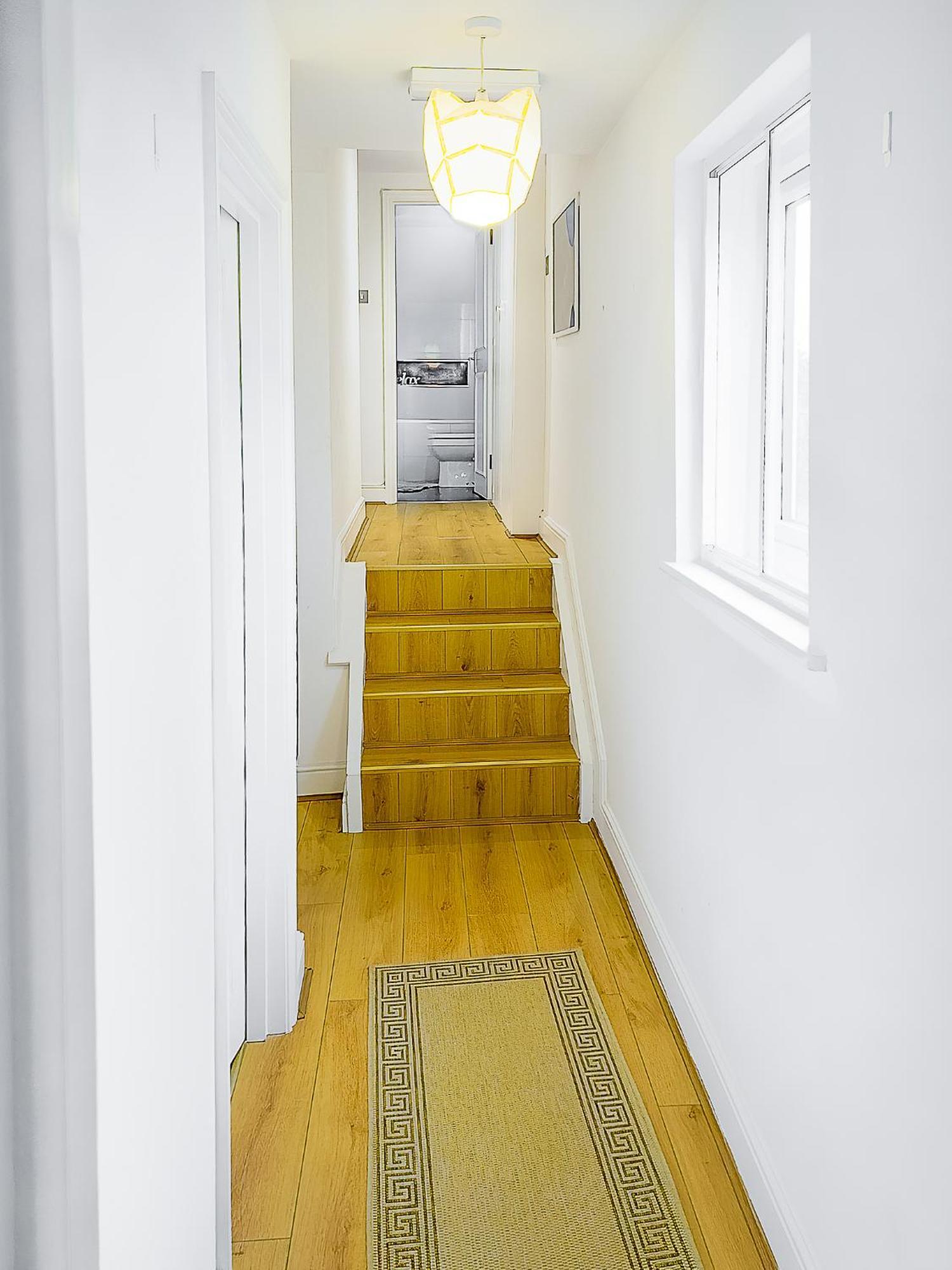 Charming London Home, Opp Arnos Grove Underground Station, Parking New Southgate Exterior photo